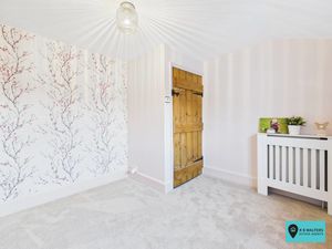 Bedroom- click for photo gallery